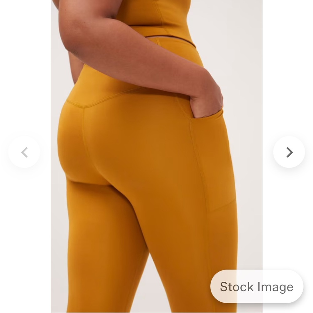 Girlfriend Collective Compressive Pocket Legging in Saddle